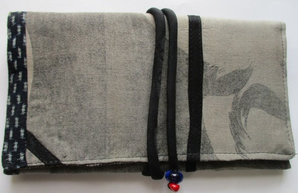 ８４２０　羽織の裏地で作った和風お財布・ポーチ＃送料無料