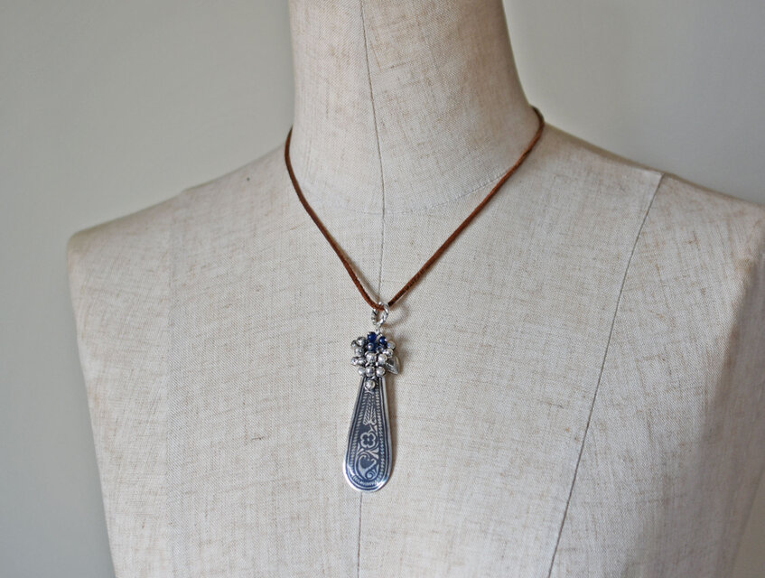 シャイベ　アルスバッハ　磁器　置物　アンティーク A.W.FR. キスター - シャイベ・アルスバッハ 磁器 ドイツ - 1905