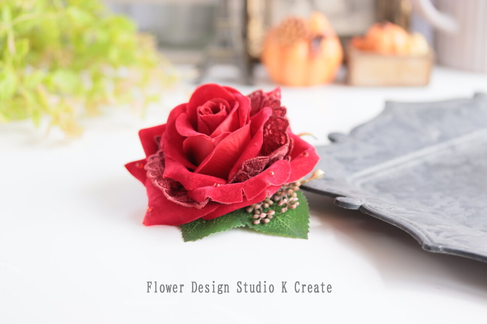 チャクラカラーの赤い薔薇 チャクラカラーの赤い薔薇