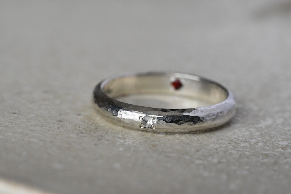 銀物語と光たち〜ブルームーンストーン・ガーネット〜