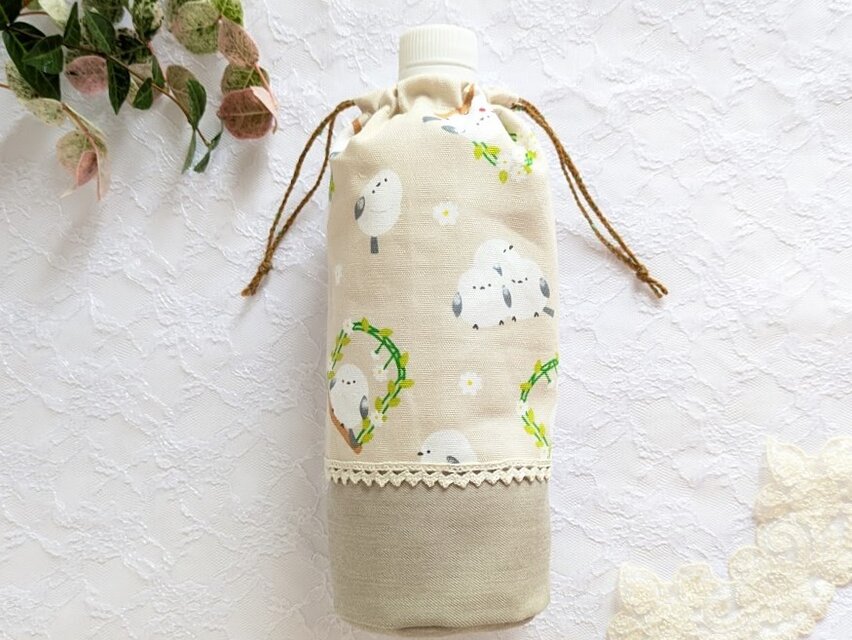 可愛いシマエナガ柄 ペットボトルカバー