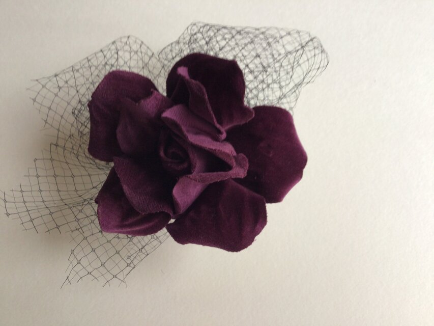 チュウルレース付き薔薇