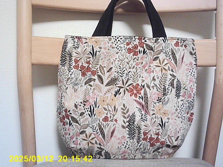 綿麻＊ポタ二カルリーフ柄＊キャンパス生地＊手提げ