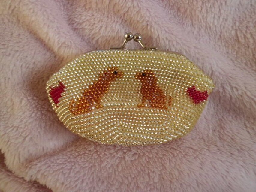 ビーズ編みがま口財布　犬柄