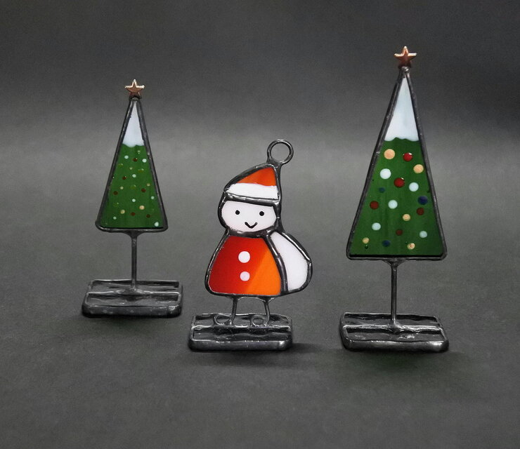 サンタ くんとツリーのミニオブジェ 置物 ステンドグラス クリスマス X