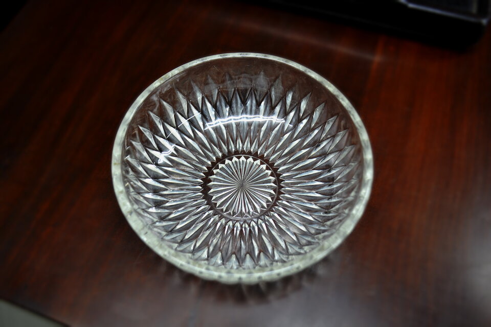 昭和レトロガラス　ダイヤカット紋様ガラス鉢　一客