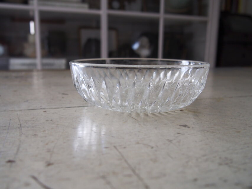 昭和レトロガラス ダイヤカット紋様ガラス鉢 一客 | iichi 日々の