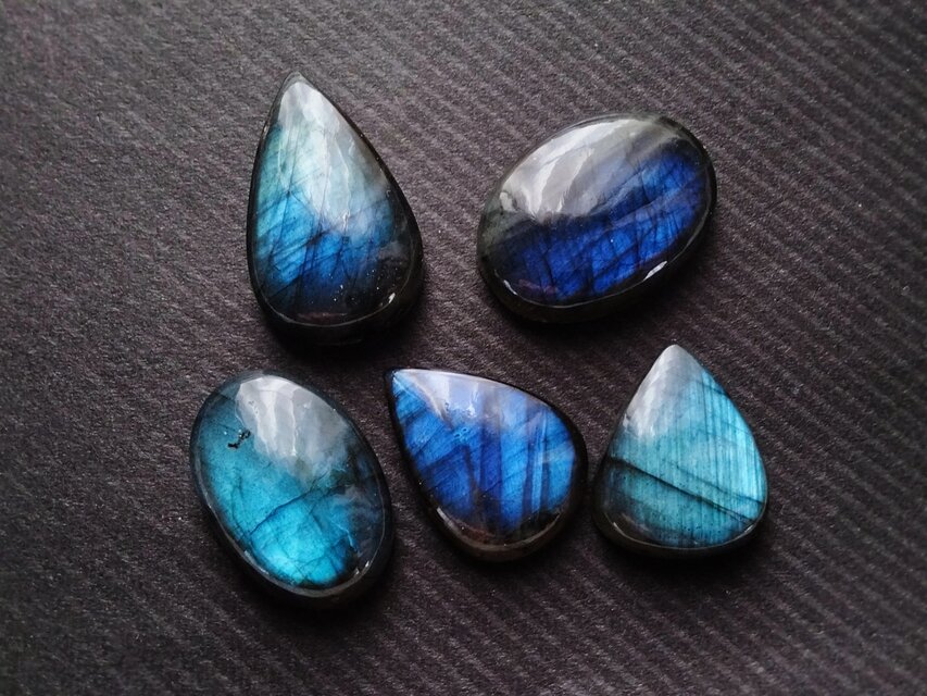 ラブラドライト 5個セット　ルース 31