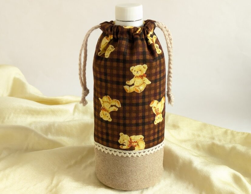 可愛いテディベア柄 ペットボトルカバー