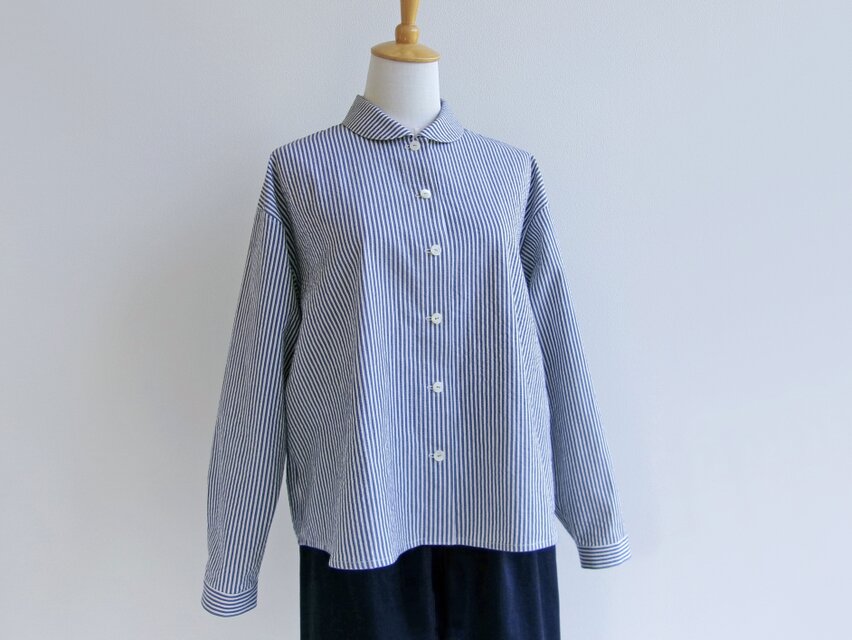 播州織サッカー生地＊ゆったりシルエットのシャツ（青&白3mm幅ストライプ）