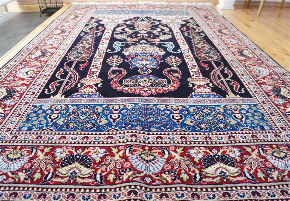 ペルシャ絨毯 カシャン産 220×140cm 黒色 糸杉柄 メフラブ 伝統工芸品