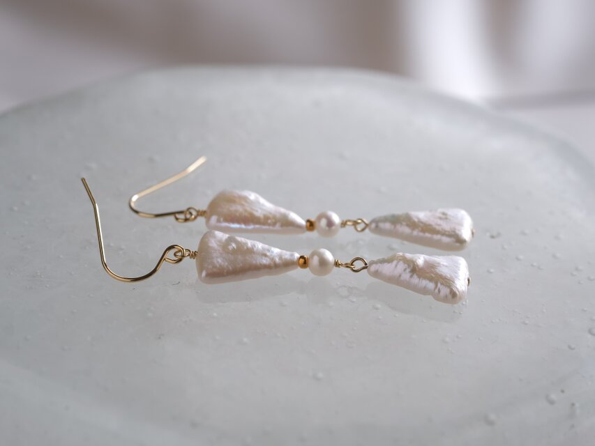 triangle pearl earring 淡水三角バロックパール ピアス・イヤリング