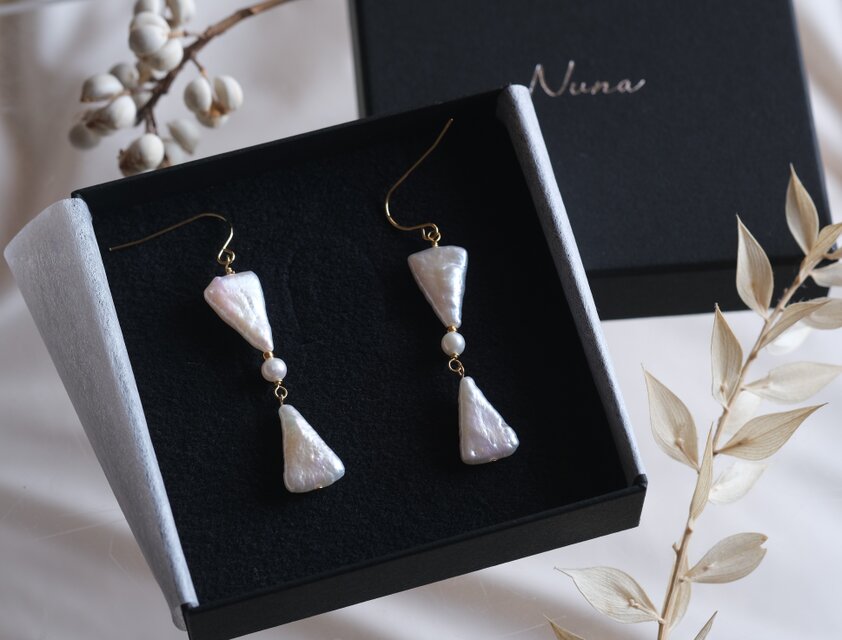 triangle pearl earring 淡水三角バロックパール ピアス・イヤリング