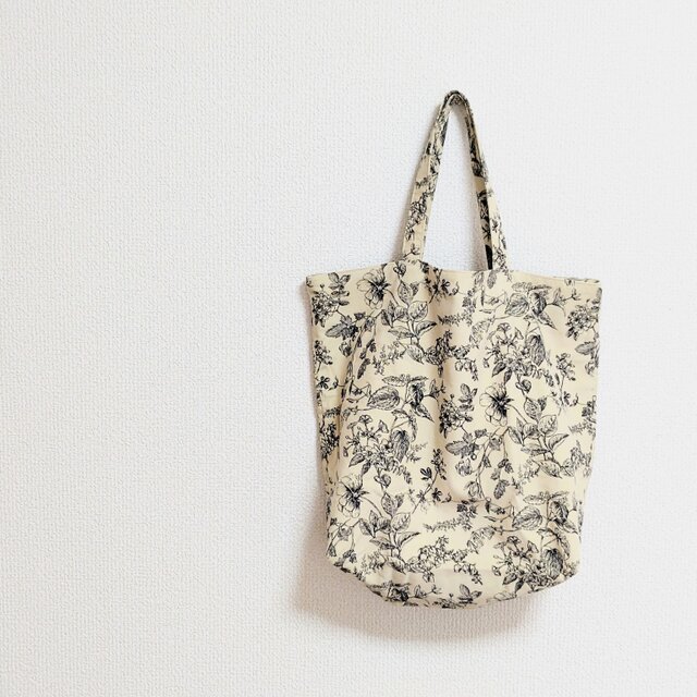 日用品店（布）　コーデュロイのトートバッグ　42cm×35cm×12cm 【 細畝コーデュロイ／ボタニカル柄 】L