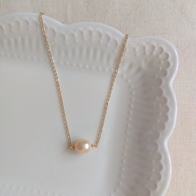 【人気】14kgf オレンジ淡水パールの１粒ネックレス