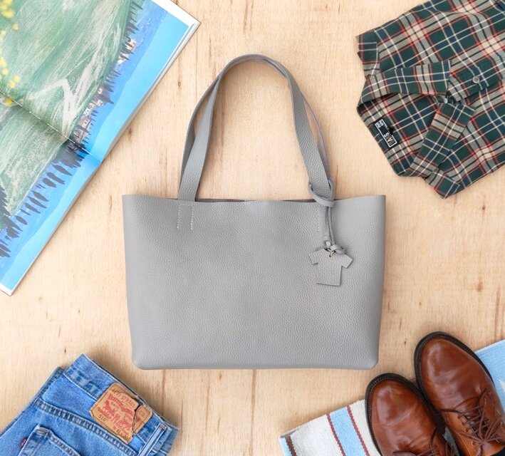 【姫路レザー】A4がしっかり入るノーブルトートバッグ（手縫い/シンプル/肩掛け/メンズ/レディース/仕事/旅行）グレー