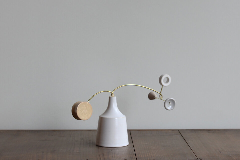 やじろべえ カラー1