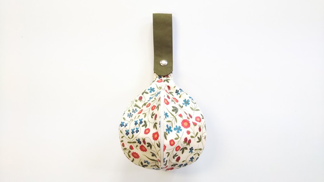 ふうせんポーチＬ　リバティラミネートMirabelle