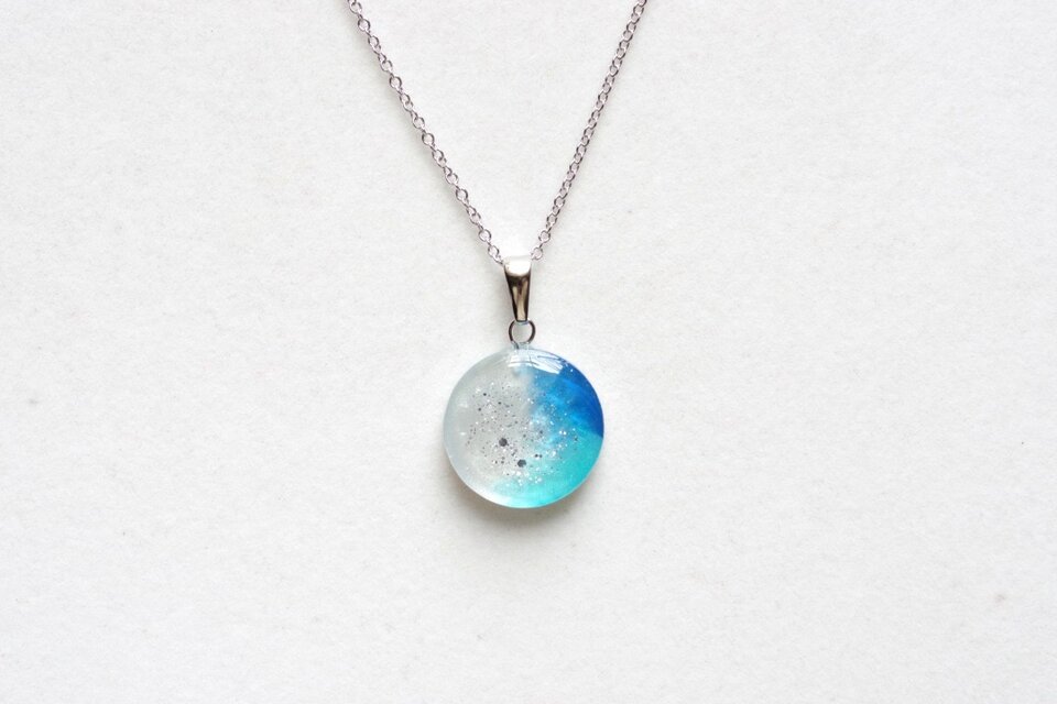 レジンアート　ラウンドペンダント〈竜宮〉