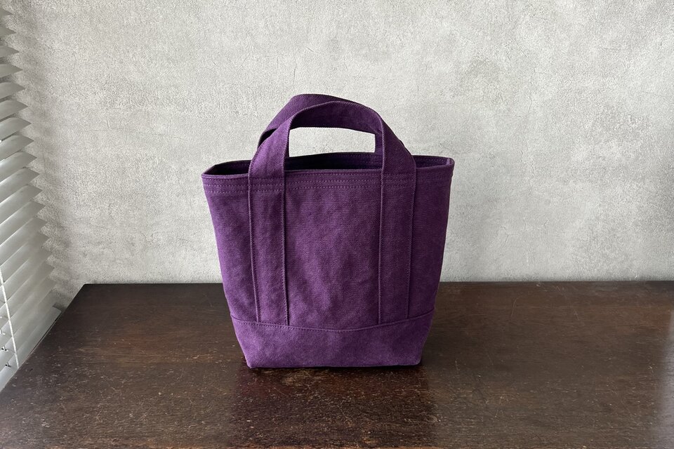 TOTE BAG (S) / grape