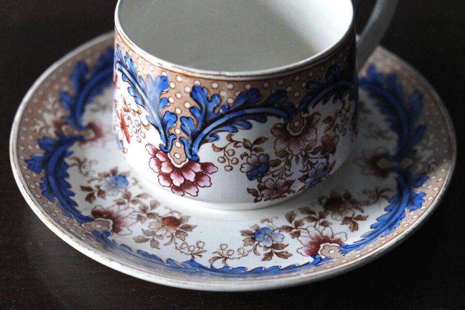 Boch Frères Keramis OLGA 手彩色 ショコラ カップ & ソーサー