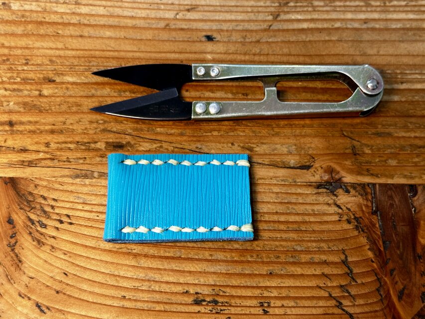 本革★糸切りばさみ　ばさみ　糸切バサミ　カバー　ケース★ハンドメイド