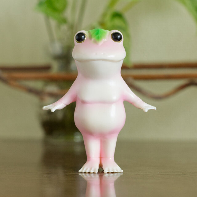 春が来てもちもちのカエルになった桜餅