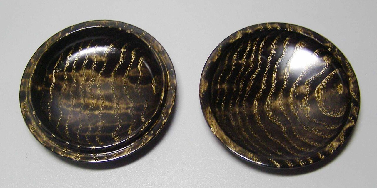 タモ斑杢造り黒漆染 木目沈金ミニ食籠 小物入れ | iichi 日々の