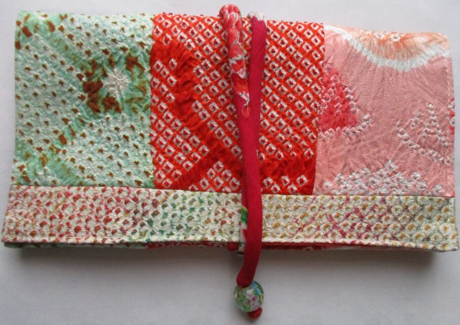 ８４５３　絞りの羽織で作った和風財布・ポーチ　＃送料無料