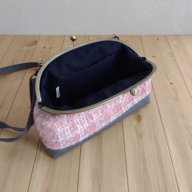 長財布も入る大きめ ファンシーツイードのがま口ショルダーバッグ 25cm