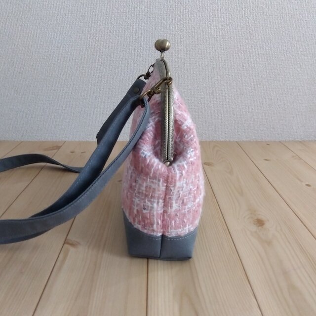 長財布も入る大きめ ファンシーツイードのがま口ショルダーバッグ 25cm