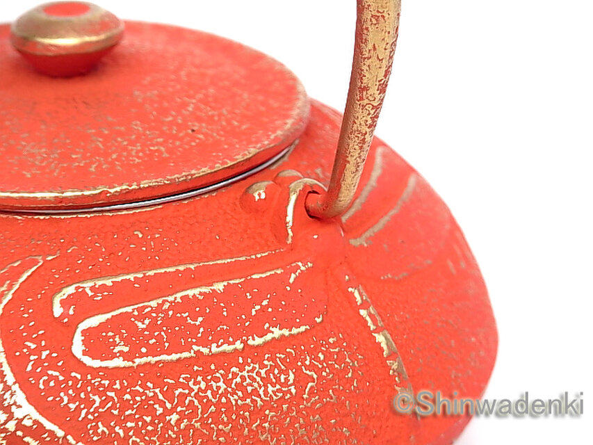 お取り寄せ】南部鉄器 ティーポット 急須 ギフトセット 蜻蛉 金/赤