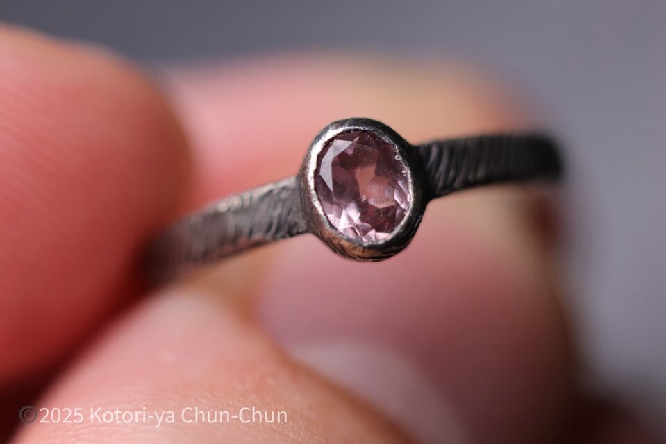 カラーチェンジガーネットのリング カラーチェンジガーネット リング 0.17ct D0.03ct k18