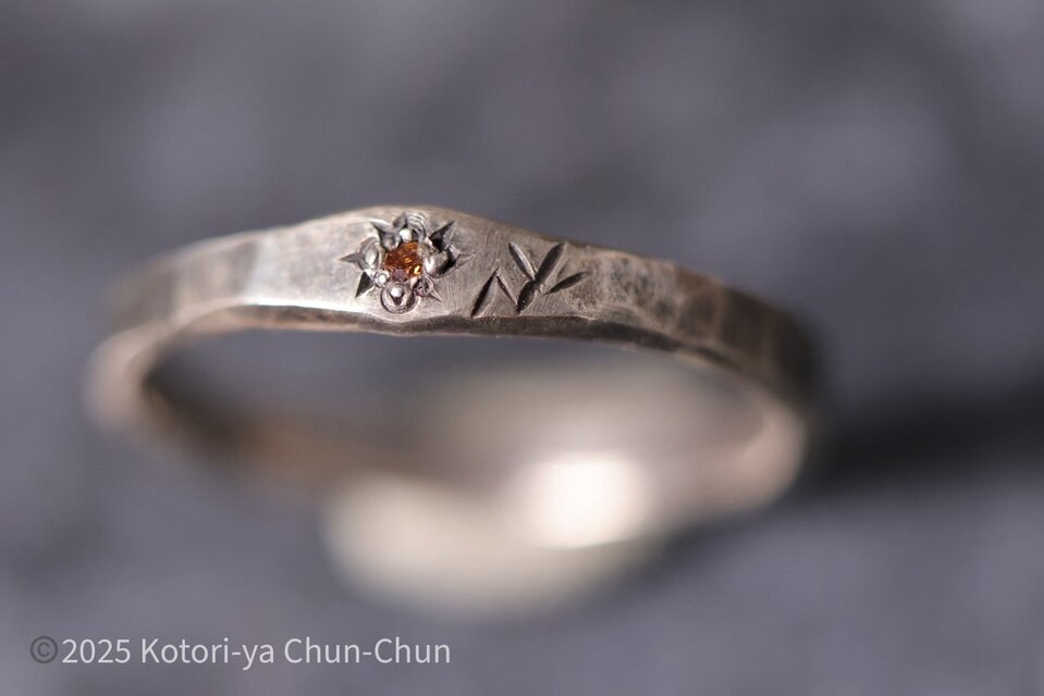 【ルーン文字×石言葉】Sumのスリランカ産パパラチアサファイア・シルバーリング【小鳥屋ルーン『愛の結実』】