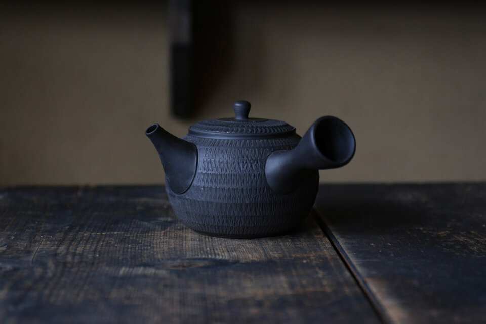 「たっぷり飲みたいほうじ茶などにもおすすめ」　愛知県常滑産・玉光窯さんのつくる常滑急須・横手・丸・380cc