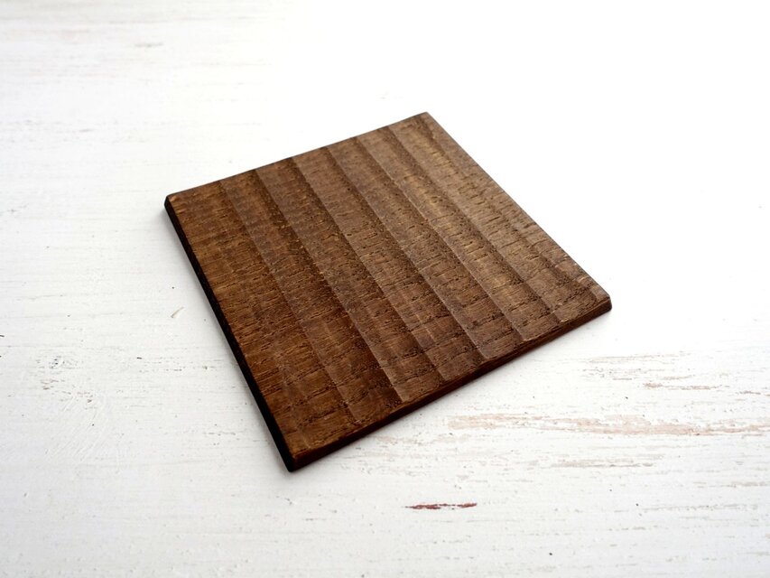 木彫プレート 栗(クリ) 栗渋染め | iichi 日々の暮らしを心地よくする