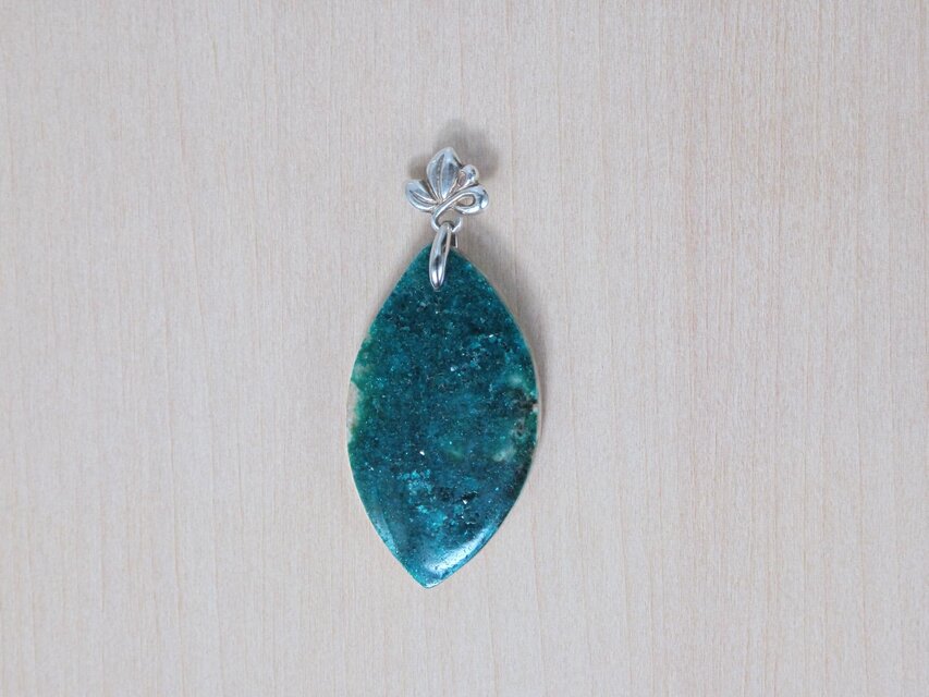 フレッシュ　グリーン　リーフ