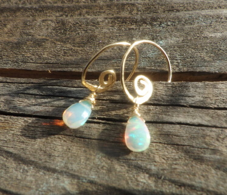 10月誕生石【宝石質】*14kgf*Swirl and Opal プレシャスオパールの