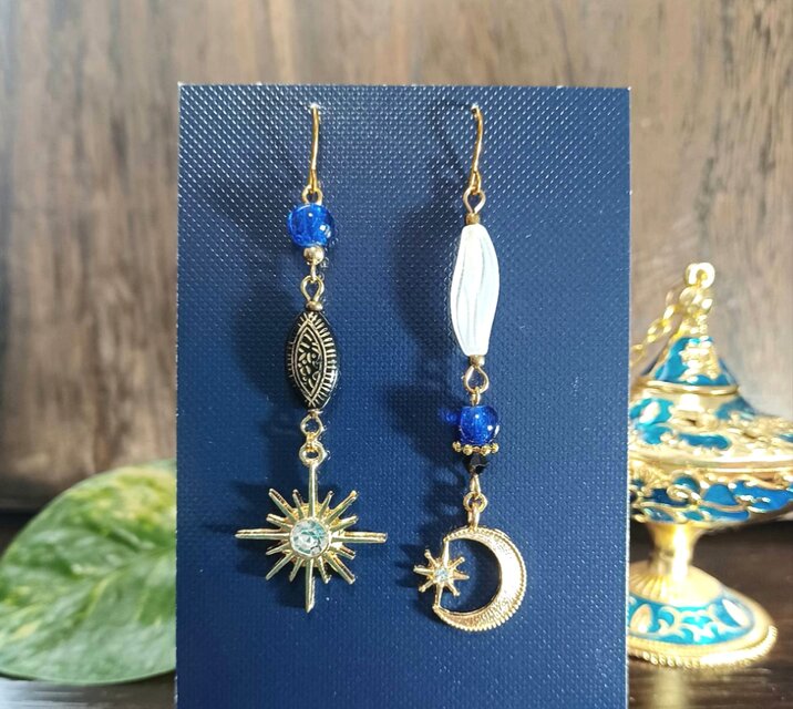 月と星 moon star★ロングピアス ブルー青 ハンドメイドNo.778-A