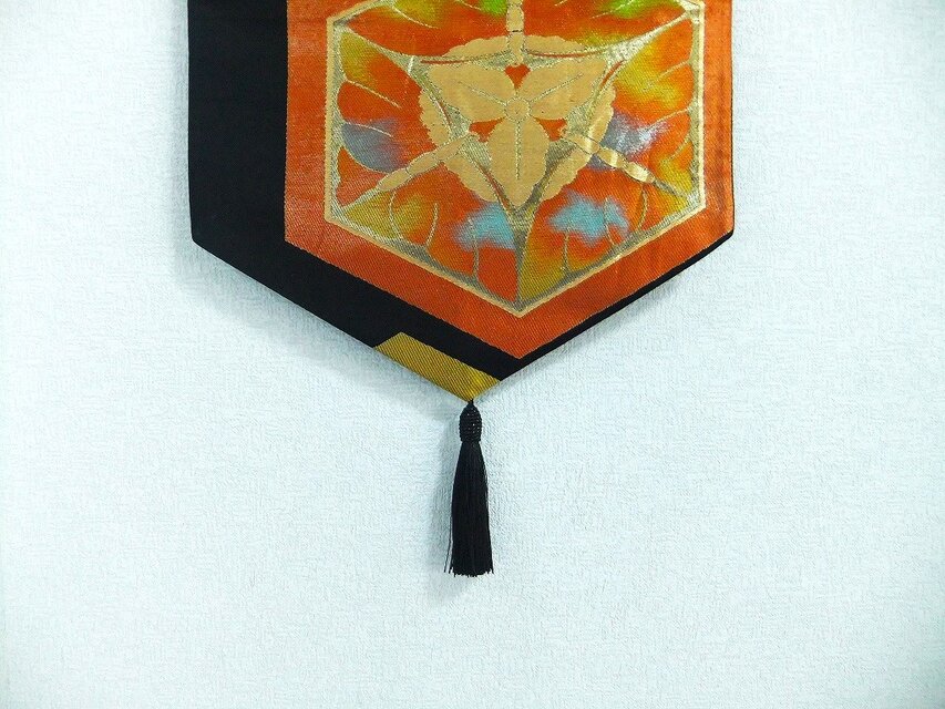 16)2376】和柄タペストリー・30×86cm/亀甲花文様/帯リメイク/日本製