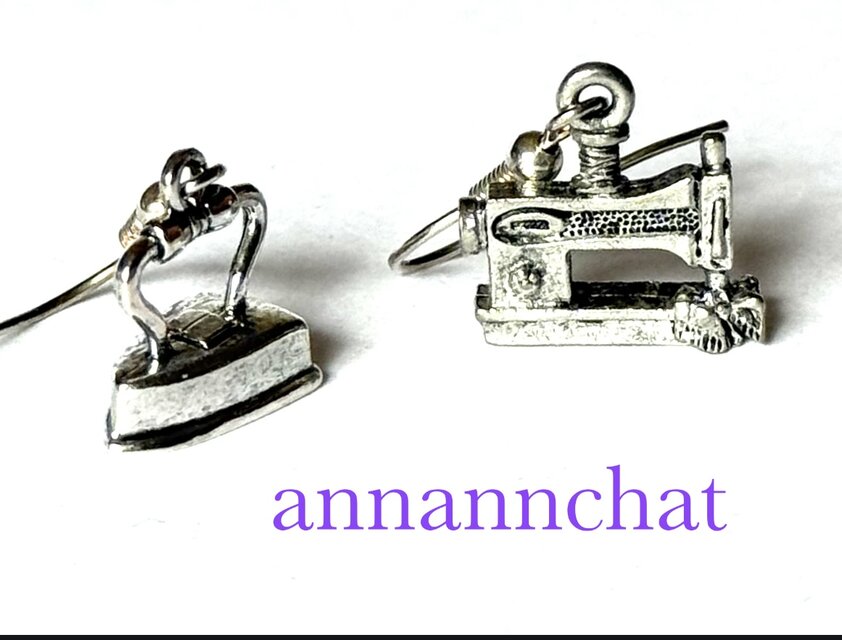 【アメリカ製　洋裁　アイロン　ミシン　揺れる　ピアス】