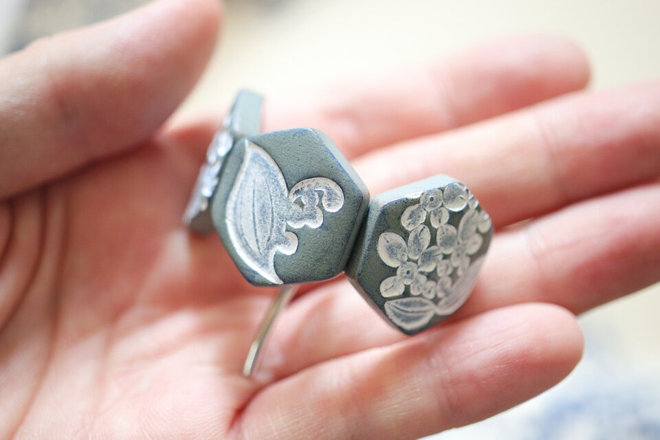 : : : 陶土の草花ポニーフック : : : 1385