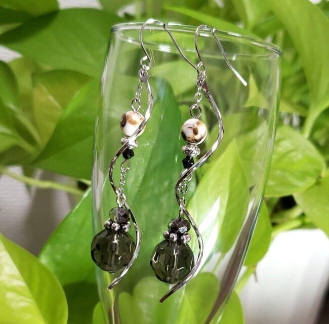 シルバーアクセサリーデザイン‪ピアス✿ ホワイトターコイズ クリアブラックガラス No.598