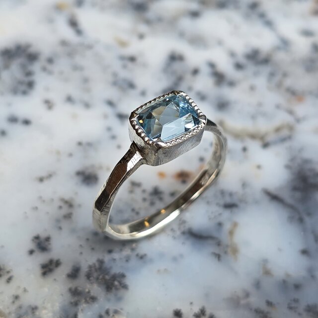 アクアマリン レクタングルmixカット 1.34ct ミル爪 シルバーSV925