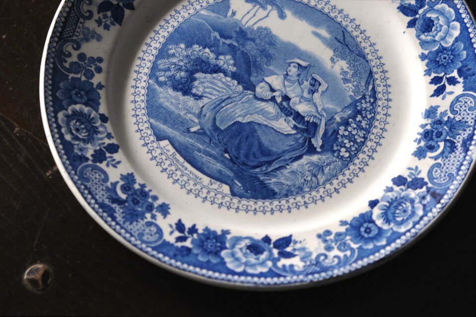 Choisy le Roi ショワジールロワ 青 グリザイユ 平皿 φ21.6cm フランス