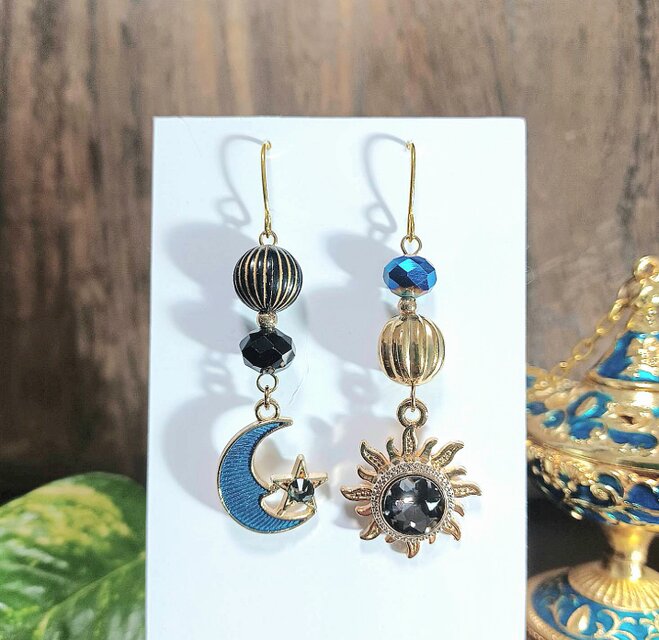 月と太陽 moon sun☀︎darkピアス ブラックダイヤモンド No.955