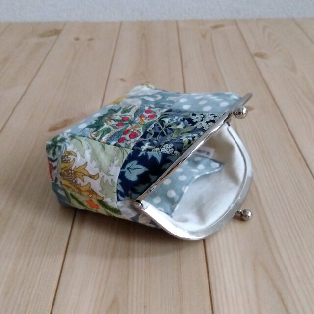 ウィリアムモリス＆ドット パッチワークのがま口ポーチ 12cm口金