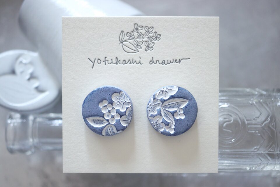 : : : 陶土の草花耳かざり : : : 1391（ピアス）