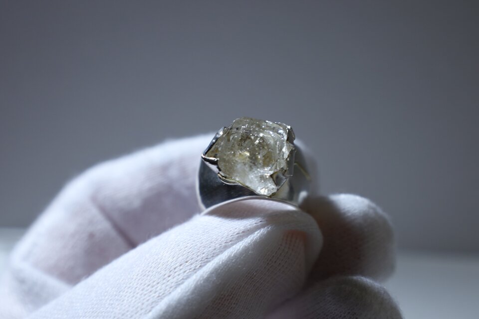 エレスチャルクォーツ原石結晶リング「氷」 | iichi 日々の暮らしを