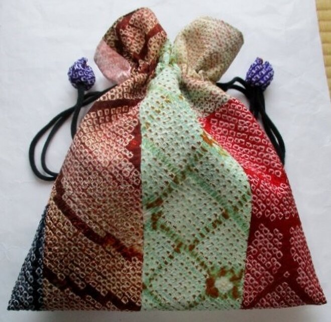 ８４８７　絞りの羽織で作った巾着袋